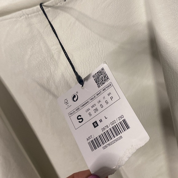 Zara small white leather feel raw hem ruffle sleeves dress - Picture 10 of 16